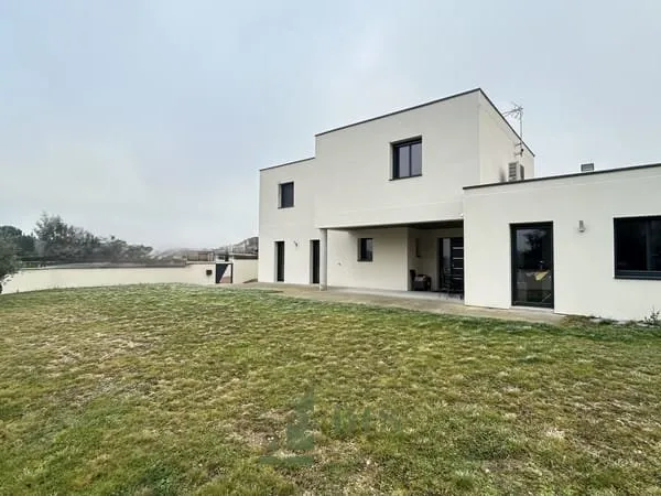 Villa moderne 5 minutes de Roanne