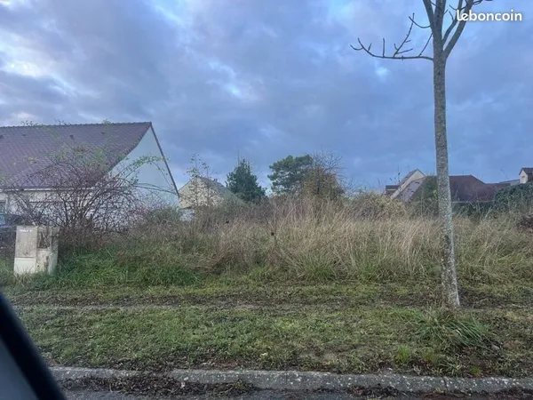 🏡 RARE - Dernier terrain viabilisé 715 m² - MER (41500) - Emplacement idéal