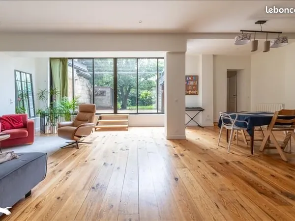 Maison 6 pièces 179 m²