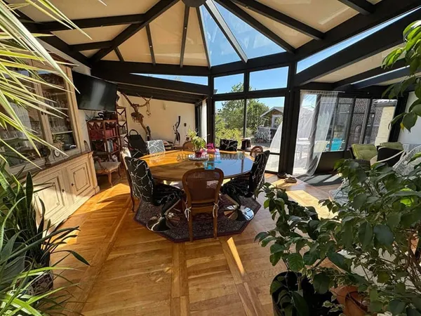 Maison 5 pièces 140 m²