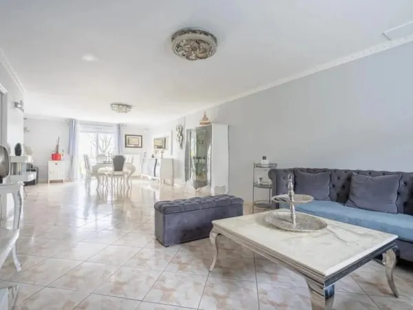 Maison 11 pièces 110 m²