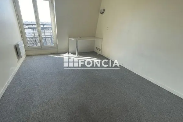 Chambre 1 pièce 19 m²