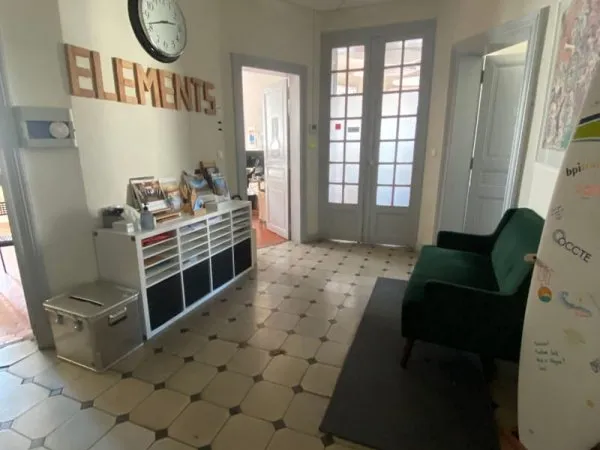 BUREAUX EN CENTRE VILLE - 2750 EUROS HC