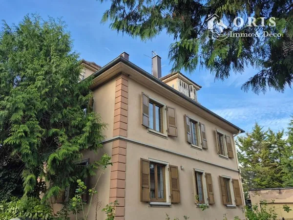 Opportunité rare - Maison bourgeoise à la Robertsau, jardin, garage