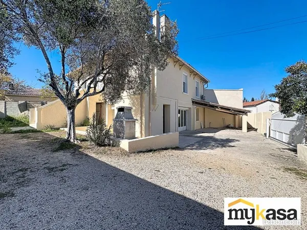 Maison de ville 6 pièces 200 m²
