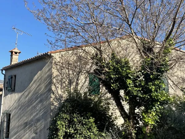 Carros Village - Maison de ville 3/4 pièces avec jardin