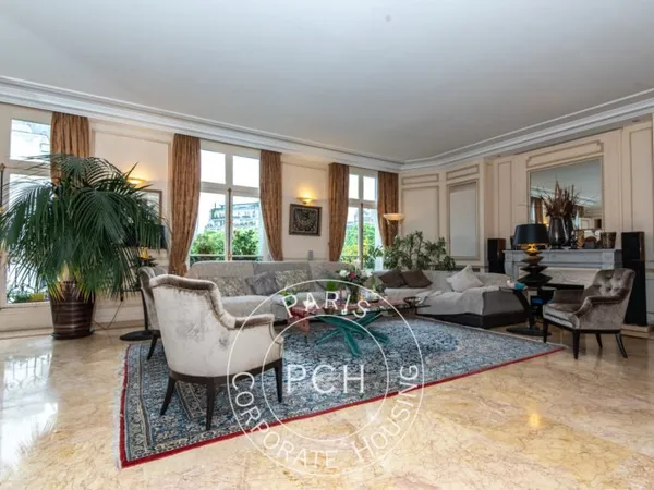 Paris 16e, 6 pièces meublé cosy