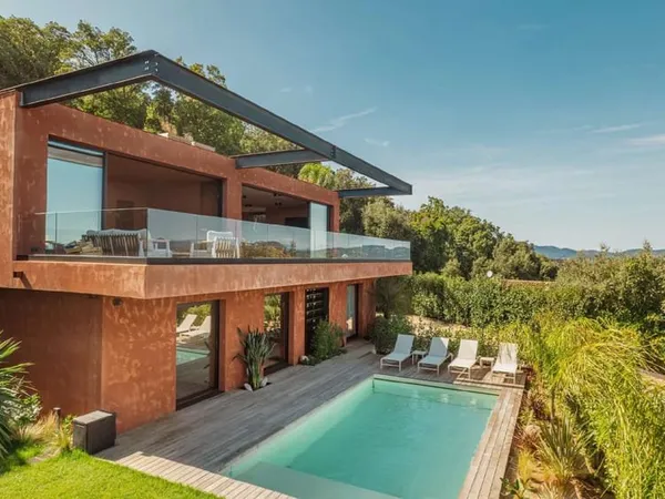 Maison 5 pièces 400 m²