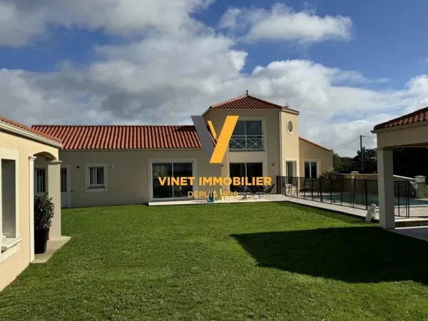 Vends maison 200m² belle contemporaine aux prestations soignées