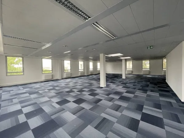 Bureaux 376 m²