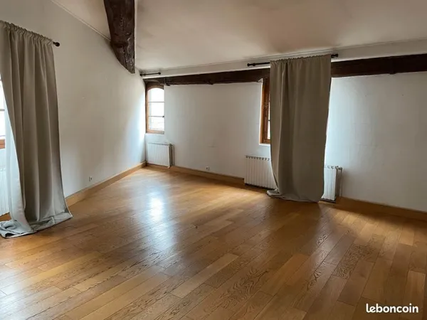 LOFT 90m2 hyper centre