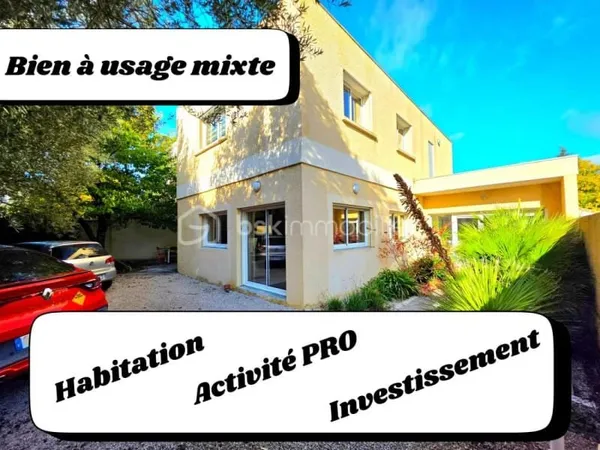 Bureaux 9 pièces 261 m²