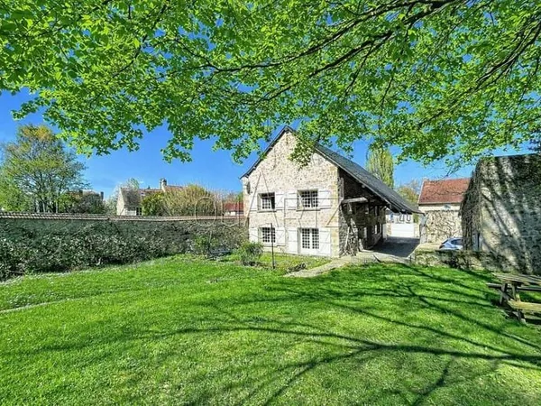 Maison 10 pièces 310 m²