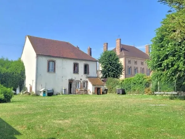 Maison à 10 minutes de Joigny, à 5 minutes d'Aillant et 1H30 de Paris