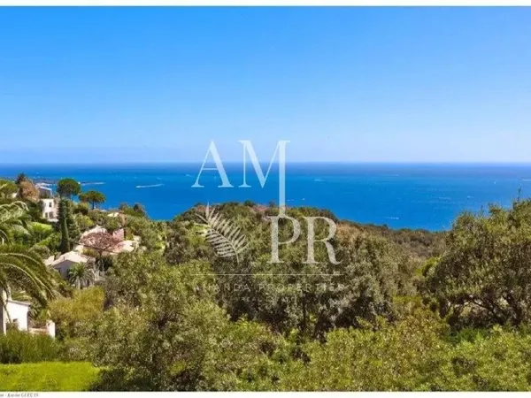 Villa 6 pièces 187 m²