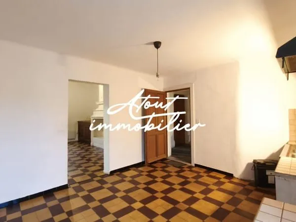 Appartement T3 au 1er étage d'un batiment classé au coeur d'