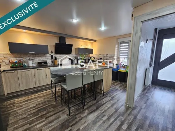 Maison 7 pièces 215 m²