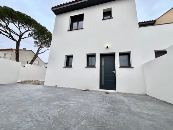 Magnifique maison de 135 m² en R+1 comprenant 4 chambres de 2025 sur un terrain 3 faces piscinable d