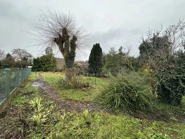 BUTRY-sur-OISE Terrain constructible.