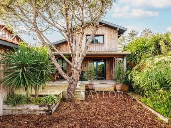 Maison de plain-pied 4 pièces 145 m²