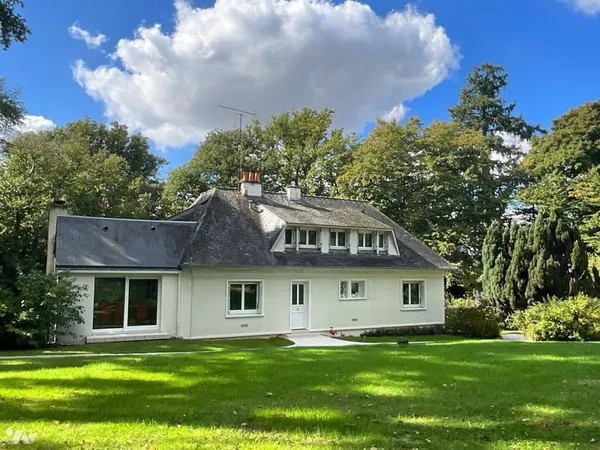 Maison 7 pièces 194 m²