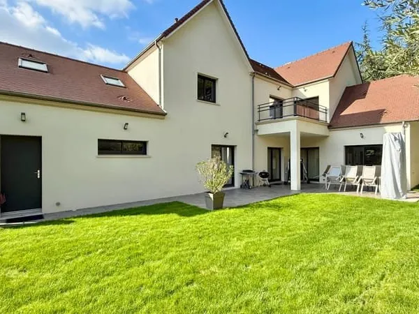 Maison Corbeil Essonnes 8 pièce(s) 280 m2