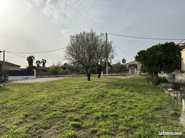 Terrain 630 m² Hyeres