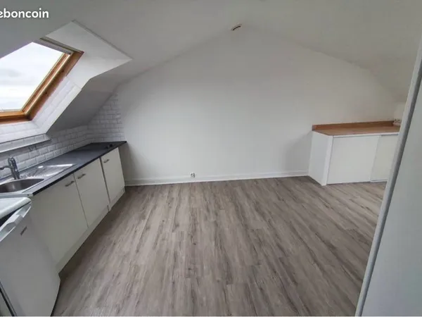 Appartement - 2 ème étage - 22,86m2 - 2 pièces - non meublé