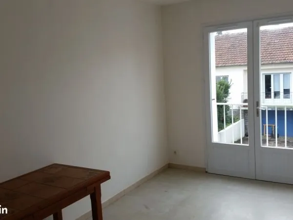 Appartement Location La Roche-sur-Yon 1p 20m² 420€