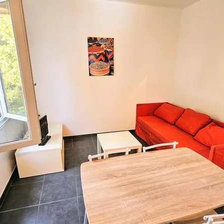 Appartement F2 meublé sury le comtal 42 m2
