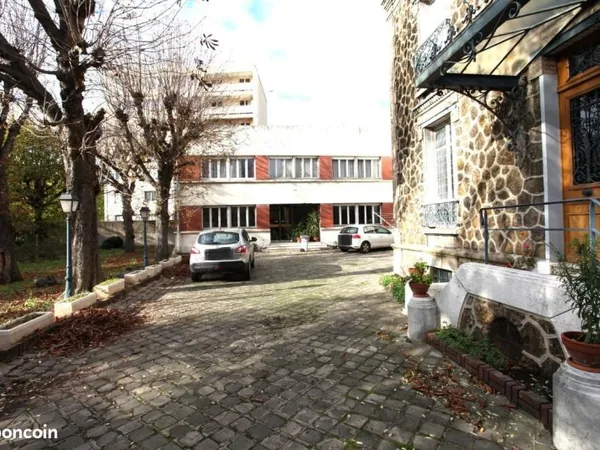 Immeuble 650 m²