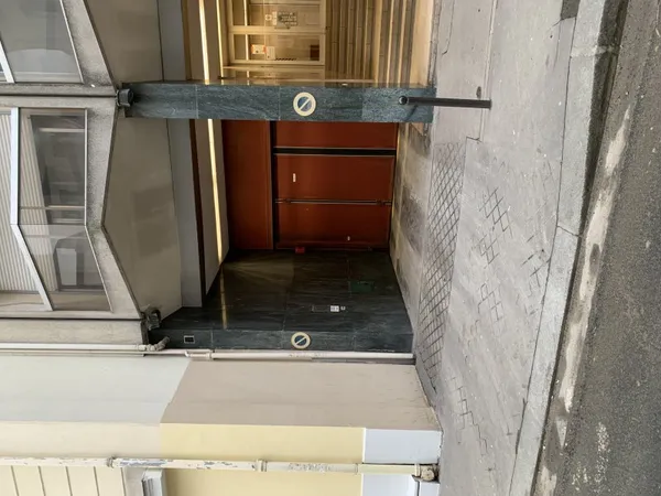 Loue place de parking - Paris métro Dupleix - 9m²