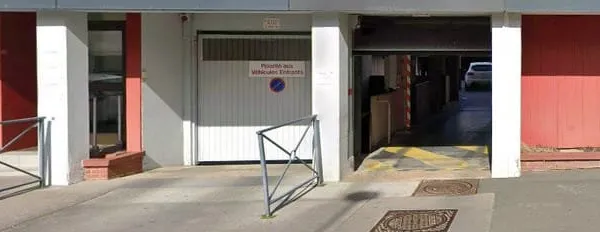 GARAGE SITUE PROCHE CENTRE VILLE