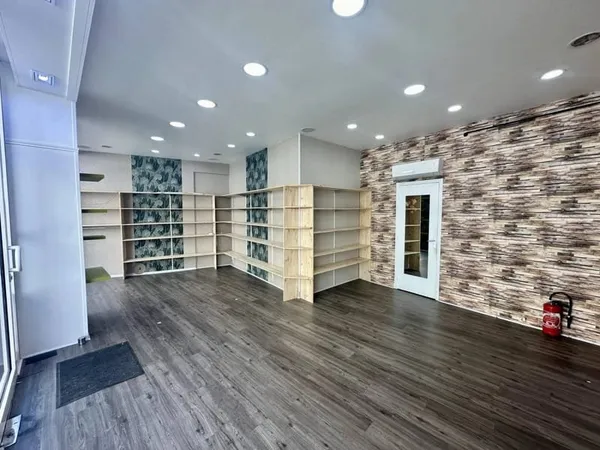 Local commercial 40 m²