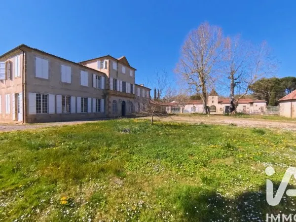 Maison 23 pièces 1196 m²
