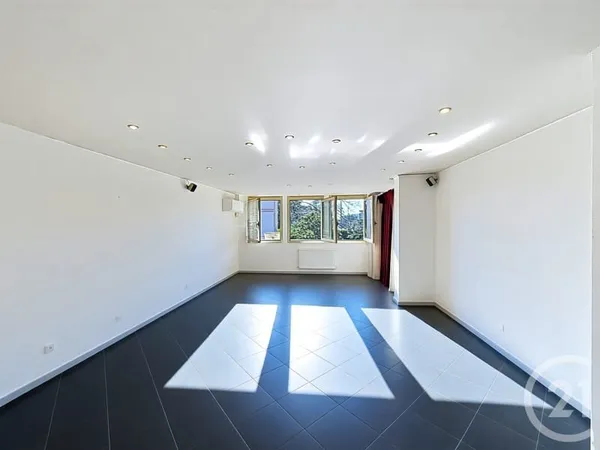 Appartement 3 pièces 114 m²