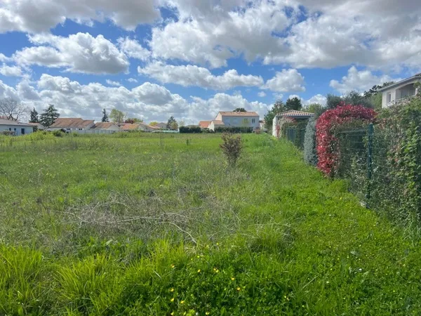 Plassac terrain à vendre