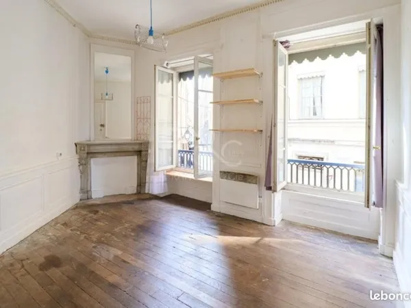 Studio 1 pièce 38 m²