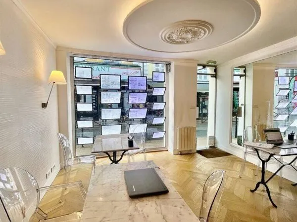 Bureaux 1 pièce 31 m²