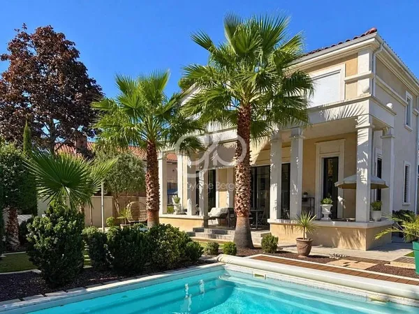 Villa 5 pièces 138 m²