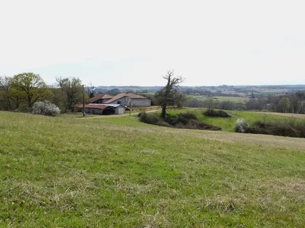 Landes 40250 Caupenne, propriété 25 ha avec habitation et dépendances