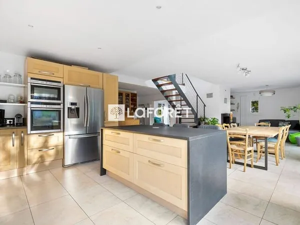 Maison 7 pièces 169 m²