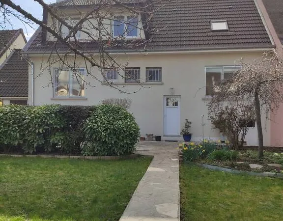Maison 6 pièces 148 m²