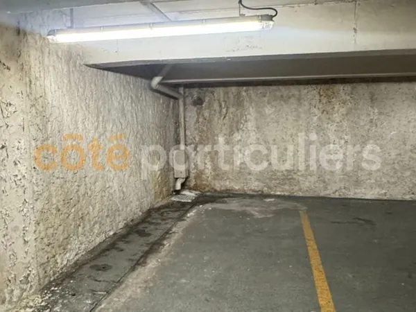 Emplacement de parking -8