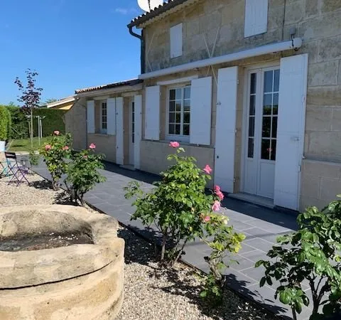 MAISON EN PIERRE 143 M2- 3 chambres+ mezzanine- terrain 650 m2