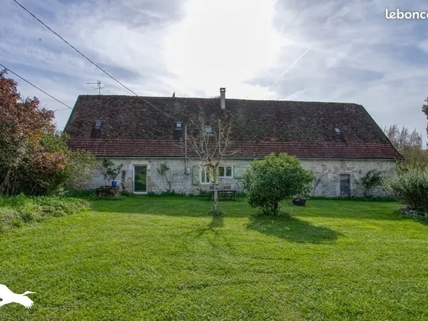 Longère 4 pièces 142 m²