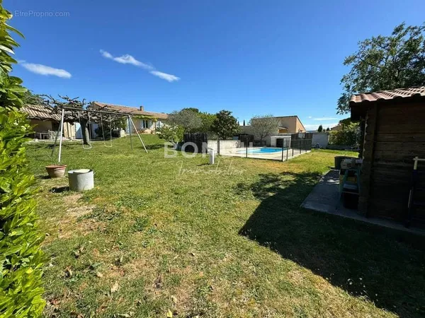 VILLA 140 M2 sur une parcelle de 1400 m2 cadre exceptionnel