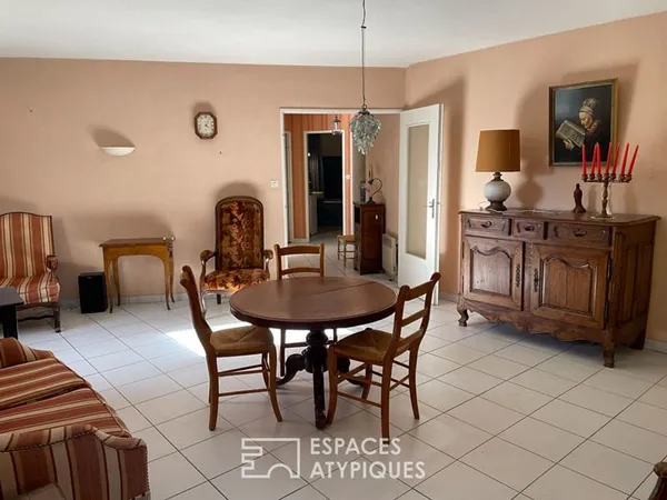 Appartement F3 lumineux avec terrasse, parking et cave en centre-ville