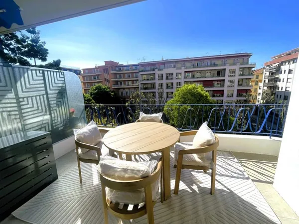 4 pièces 90m2 Nice Centre Luxe