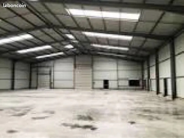 Location hangar
